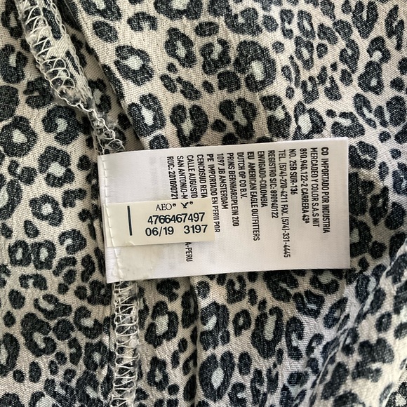 American Eagle Leopard Wrap Skirt Size Small - Picture 6 of 6
